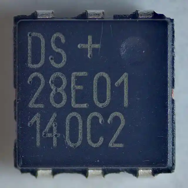 DS28E01P-100+T