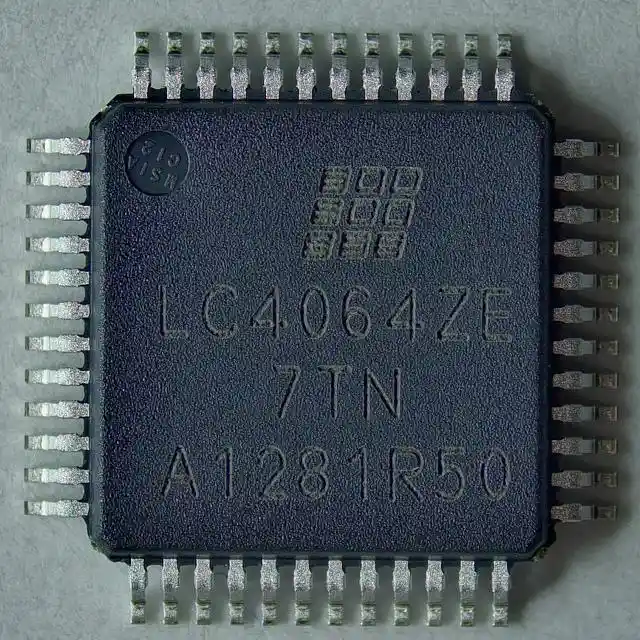 LC4064ZE-7TN48C