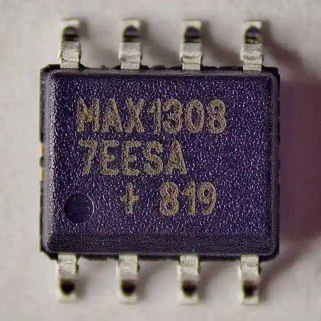 MAX13087EESA+T