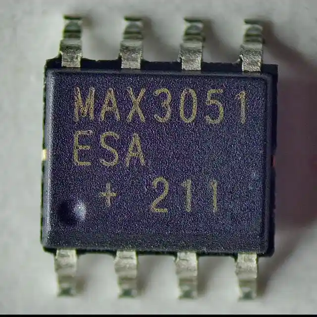 MAX3051ESA+T