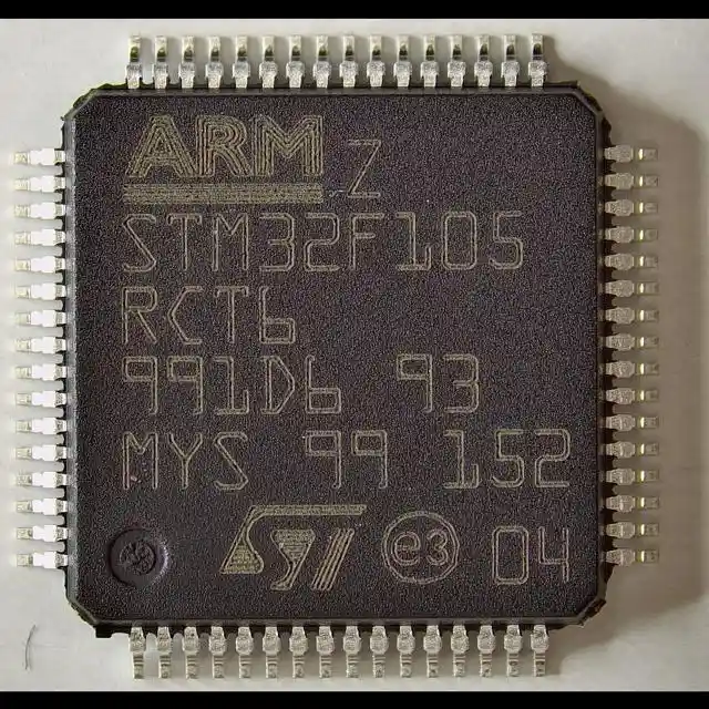 STM32F105RCT6