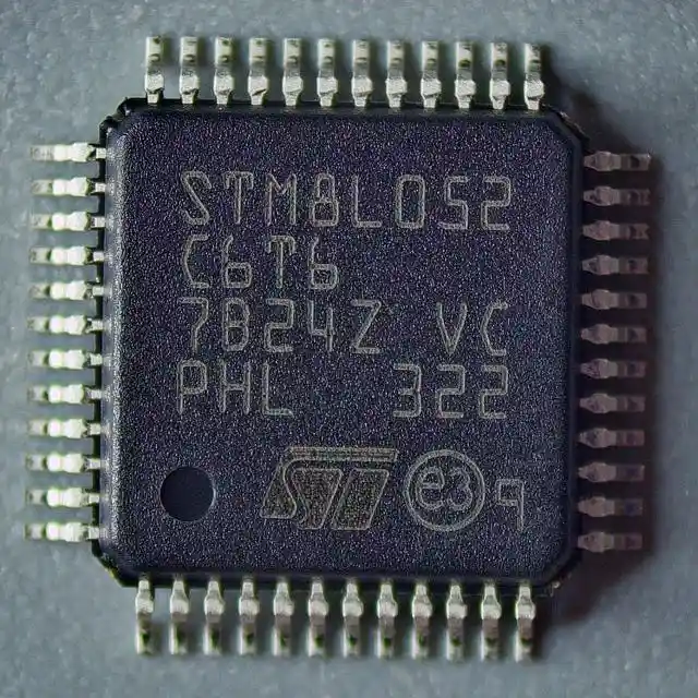 STM8L052C6T6